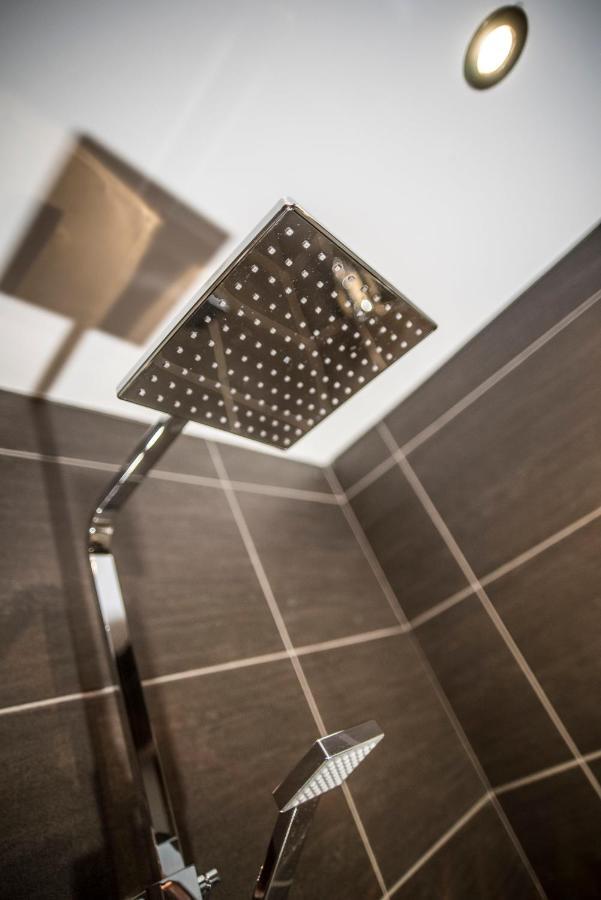 N'Ista Boutique Rooms Birkdale, サウスポート エクステリア 写真